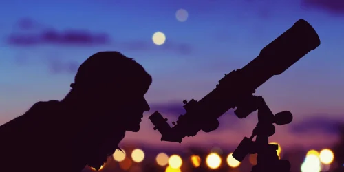 Изображение статьи «Разглядывая небеса: Всё, что вам нужно знать о телескопах»